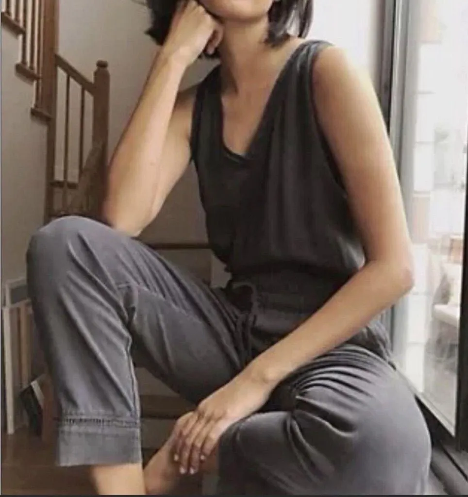 Anthropologie Cloth & Stone Julianna Jumpsuit Grey with Pockets size medium - Image 4