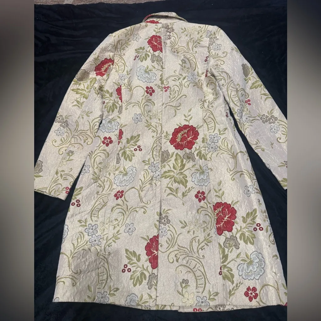 Apostrophe Vibrant Red Coat - Image 4