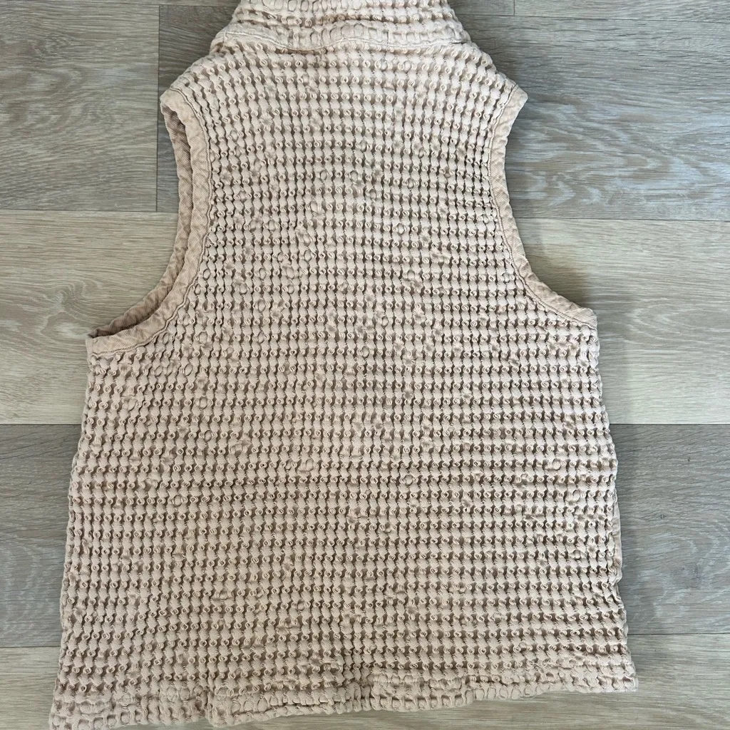 Textured Beige Zip - Image 5