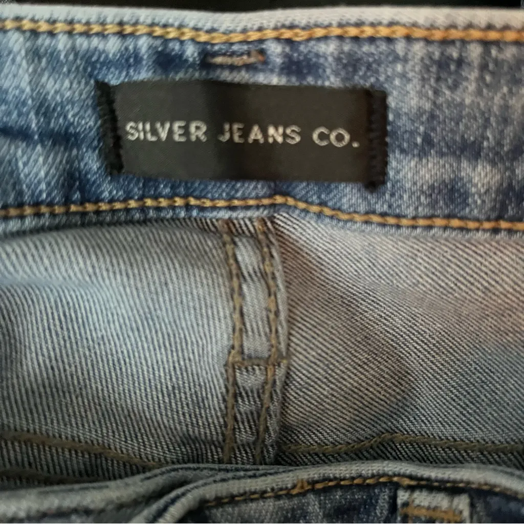 Silver Jeans Women's Straight Leg in Blue - Image 9