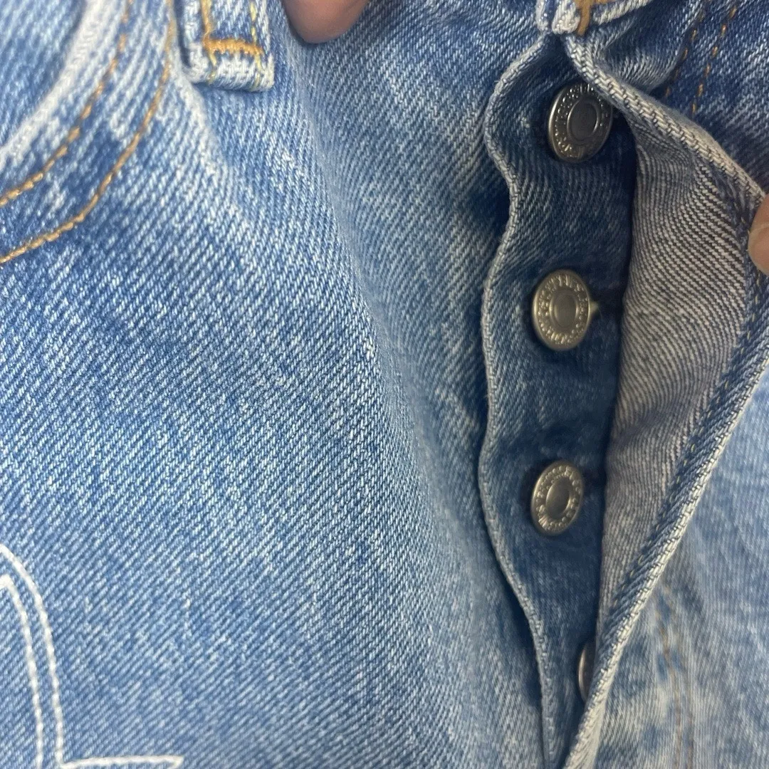 Levis 501 Embroidered Jeans size 26x30 Del Norte Medium Wash Flames Western - Image 11