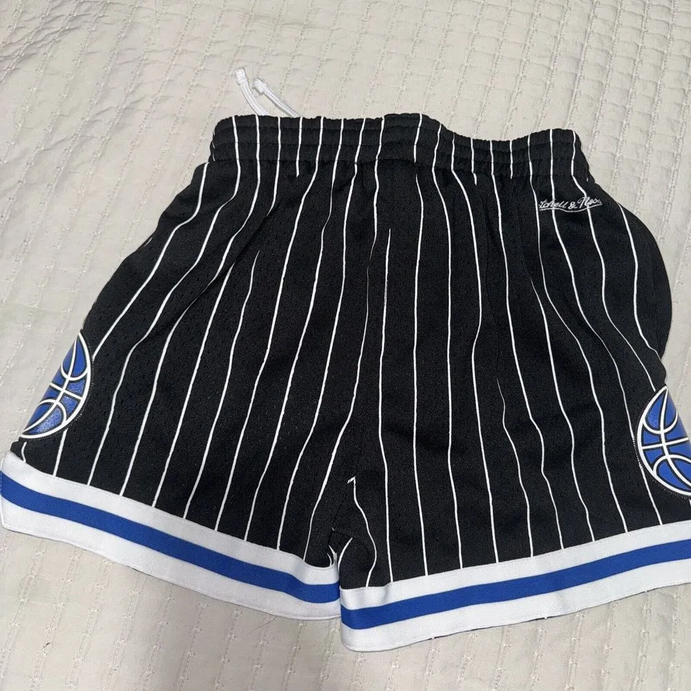 Woman's Shorts‎ Mitchell & Ness NBA Jump Shot Short Orlando Magics XS Athleisure - Image 3