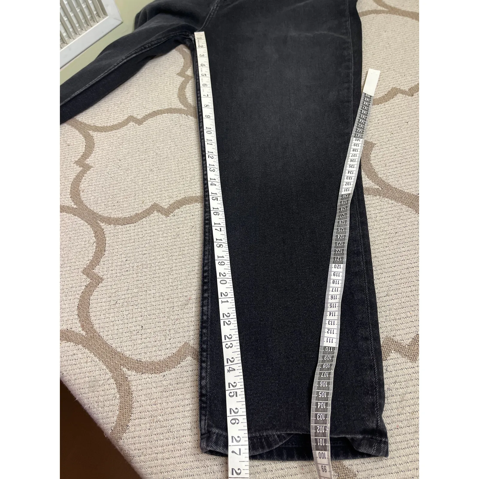 Re/Done 90’s High Rise Ankle Crop Washed Noir Jeans, size 32, MSRP $275 - Image 14