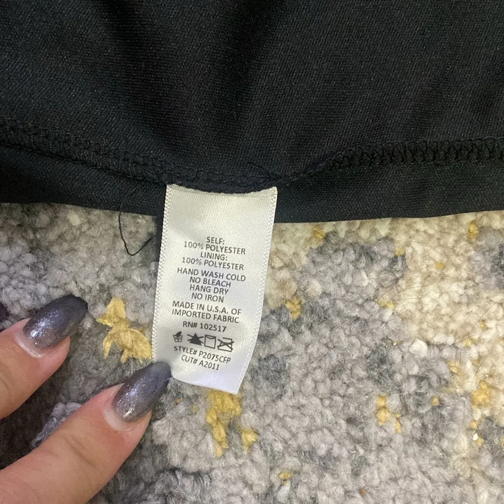 Floral off the shoulder romper - Image 4