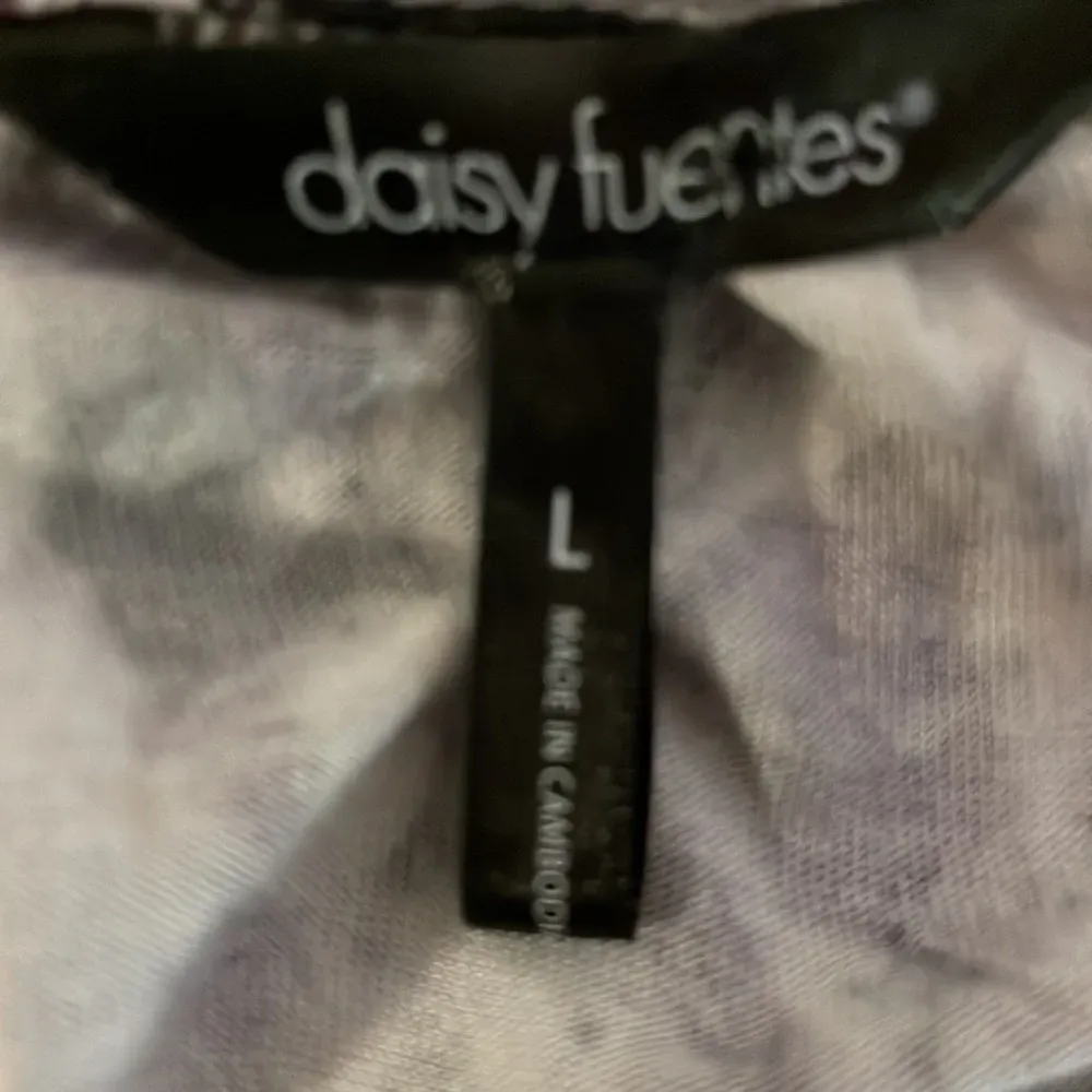 Daisy Fuentes blouse Size L - Image 6