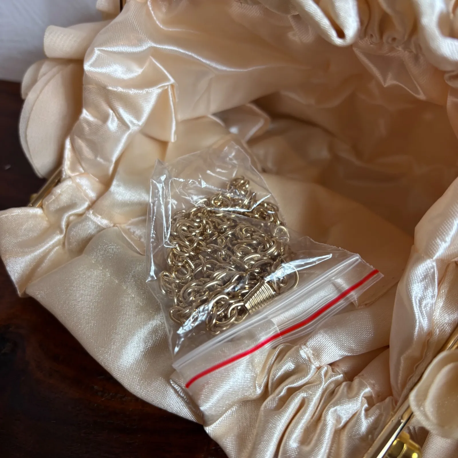 Elegant Clasp Flower Clutch Evening Bag Champagne Gold Chain - Image 7