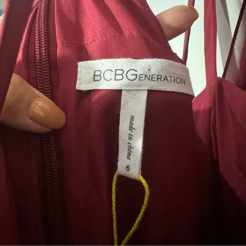 Revolve BCBGeneration Burgundy Pleated Maxi Dress Size 6‎ - Image 8