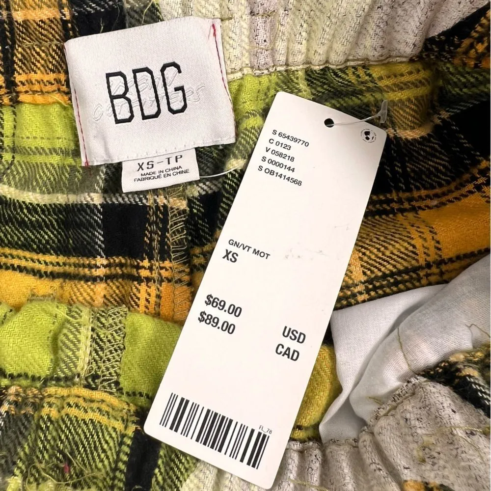 Urban Outfitters BDG Darren Yin Yang Plaid Cargo Flannel Pants - Image 5