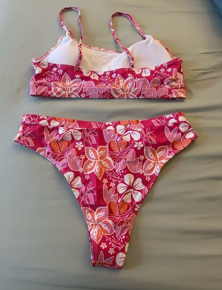 Women’s bathing suit - Image 2