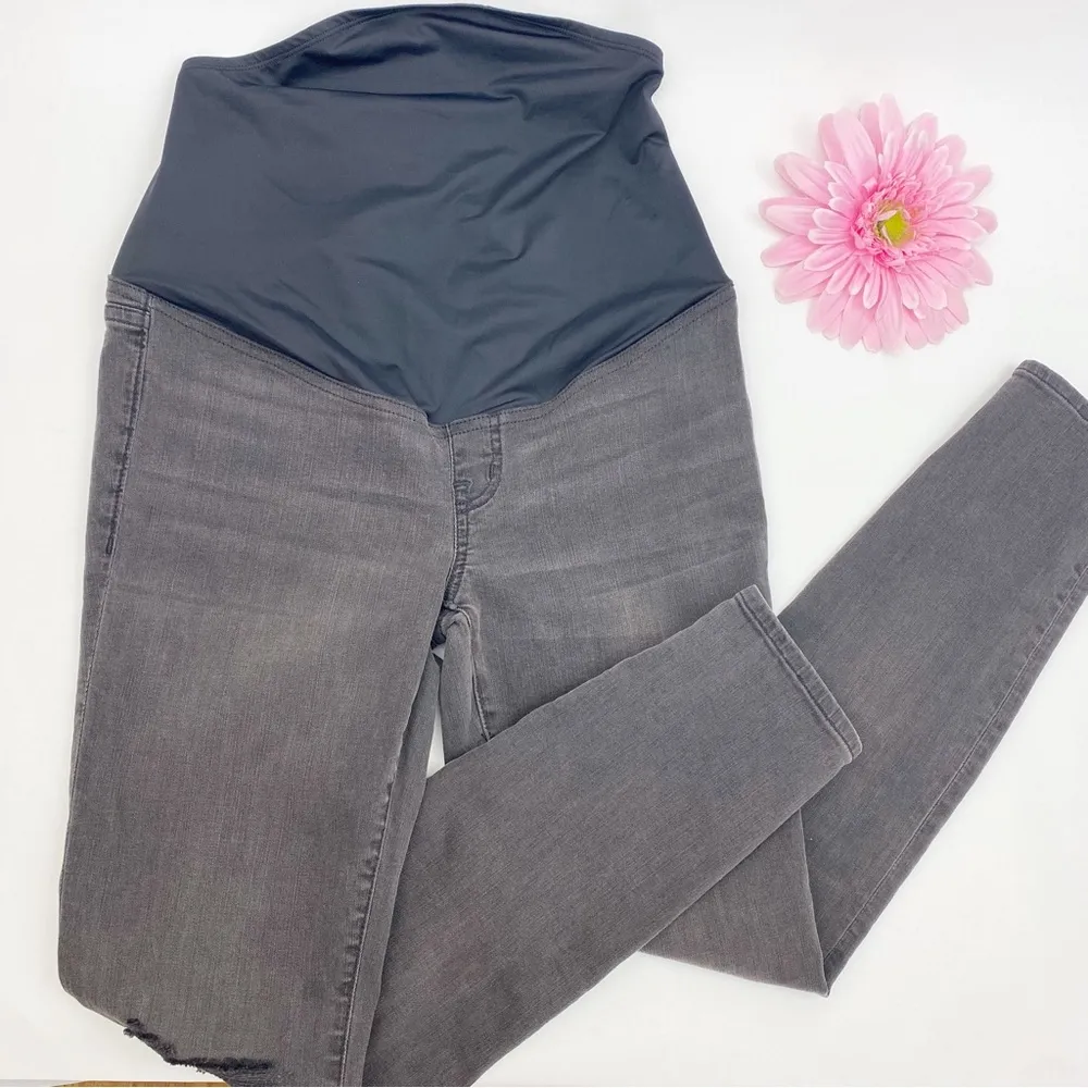 Madewell Maternity Over-the-Belly Distressed Skinny Jeans in Black Sea Grey - Image 6