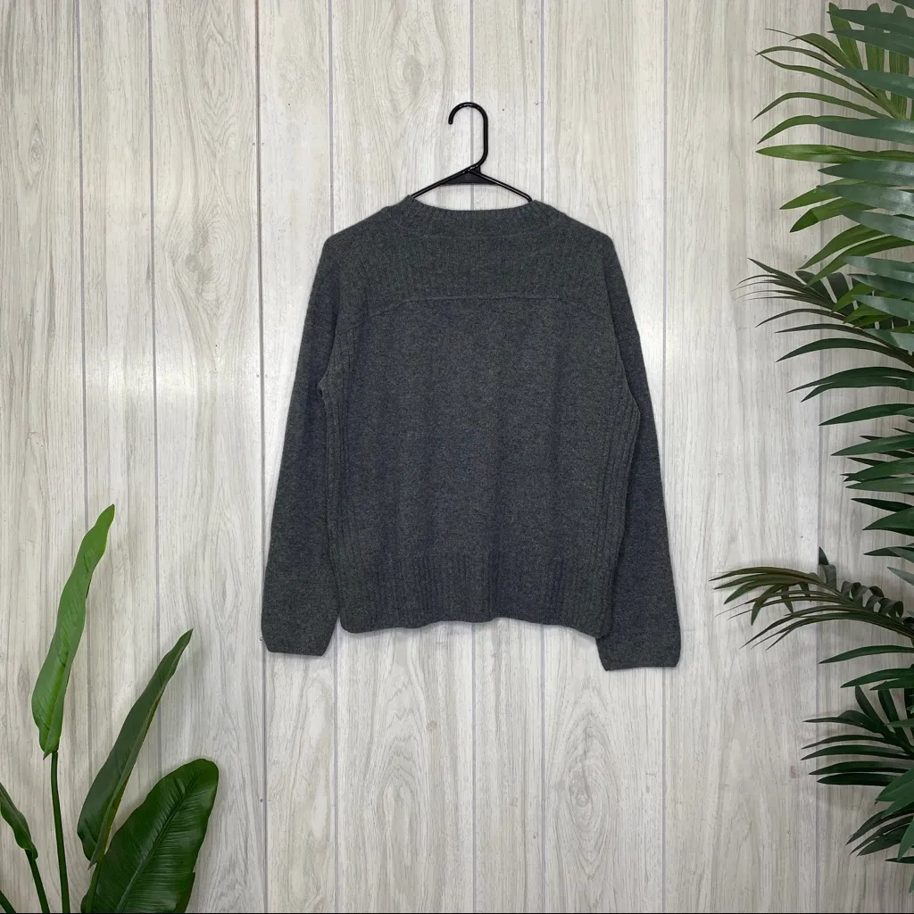 Splendid Gray Wool Cashmere Blend Sweater size M Medium - Image 2