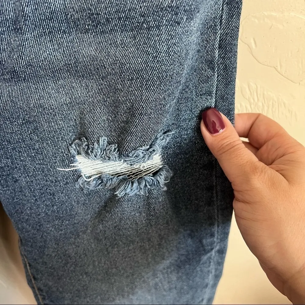 Kendall + Kylie The Icon High‎ Rise Straight Distressed Cropped Denim Jeans - Image 4