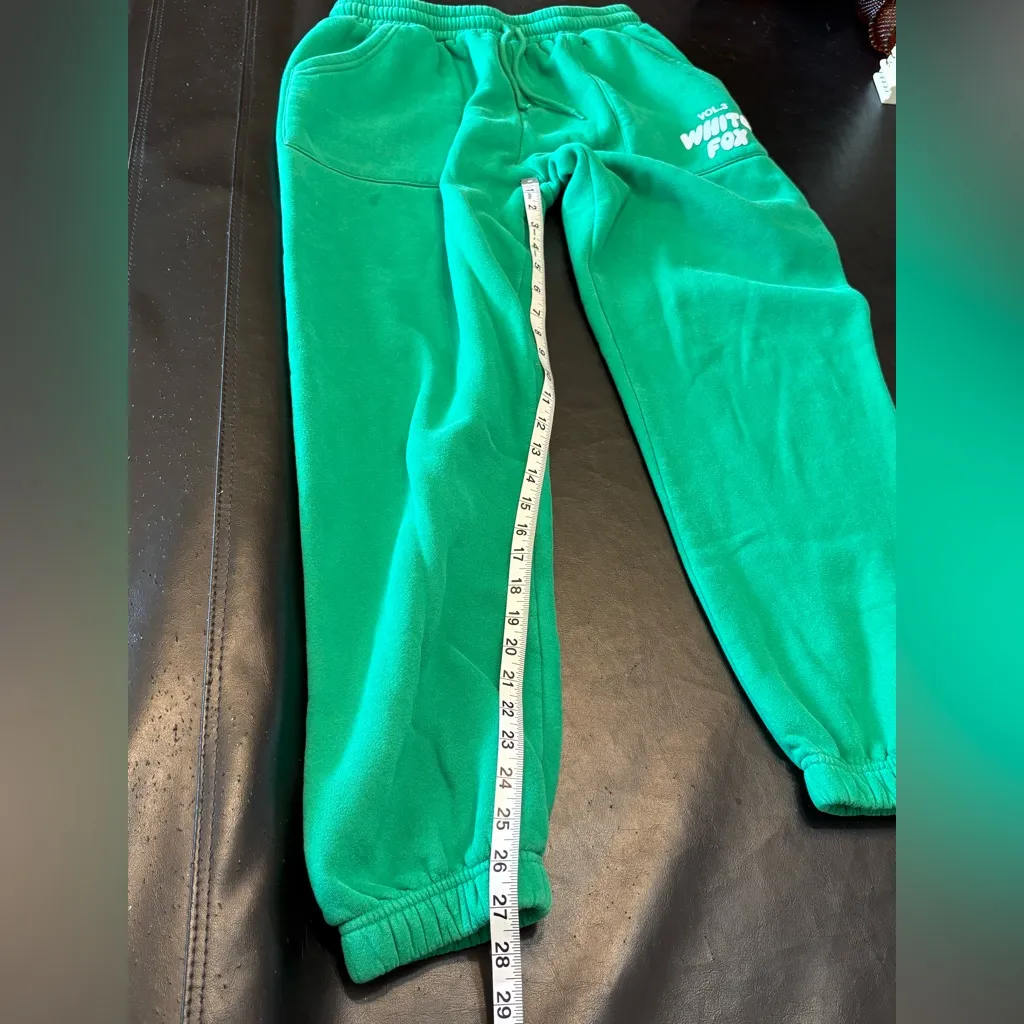 White Fox Boutique Vibrant Green Joggers size Medium * - Image 13
