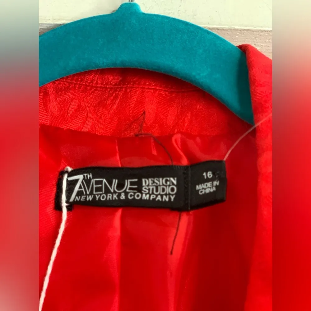 7th Avenue New York & Company Women's Red Blazer. Size - Image 3