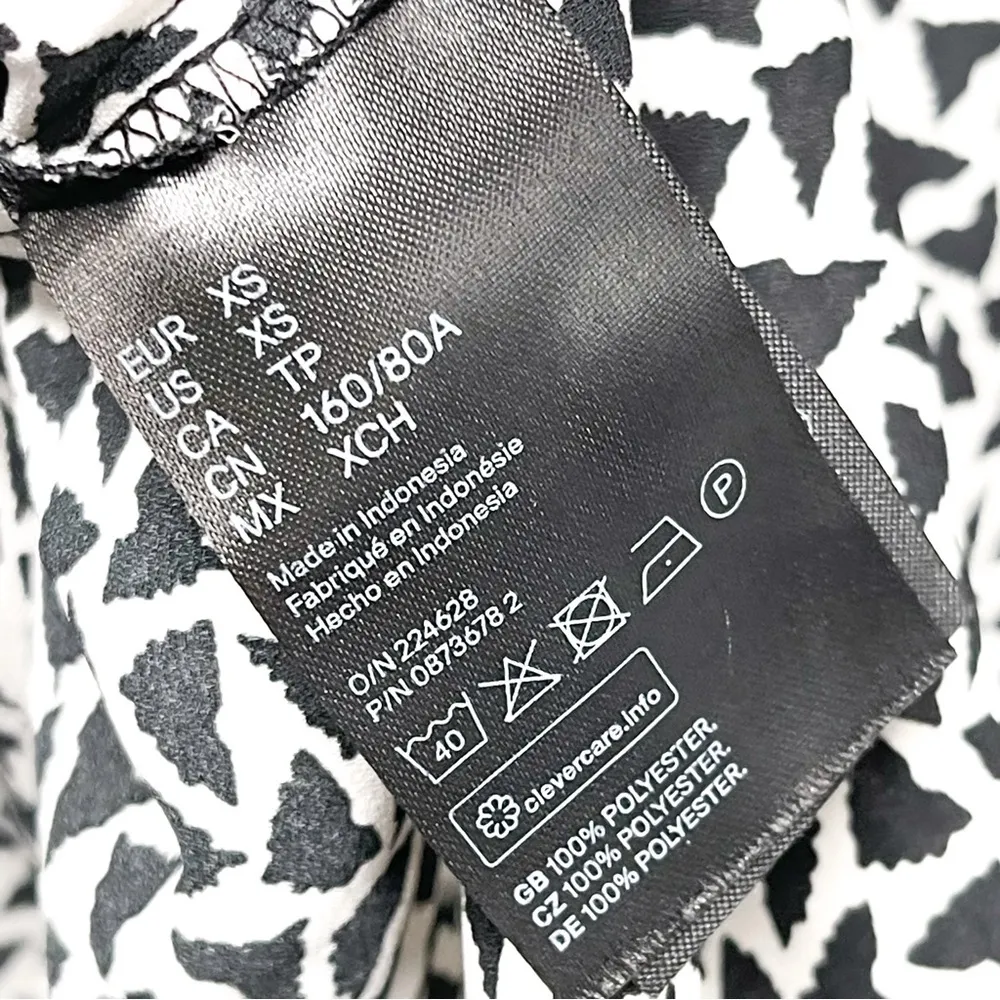 H&M Geometric Abstract Print Pattern Button Up Blouse Shirt Top Black White XS - Image 9