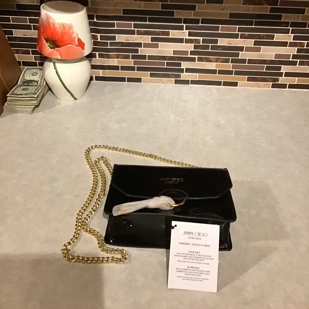 JIMMY CHOO SHOULDER CARRY GOLD ALLOY CHAIN STRAP PURSE PU NWT - Image 4