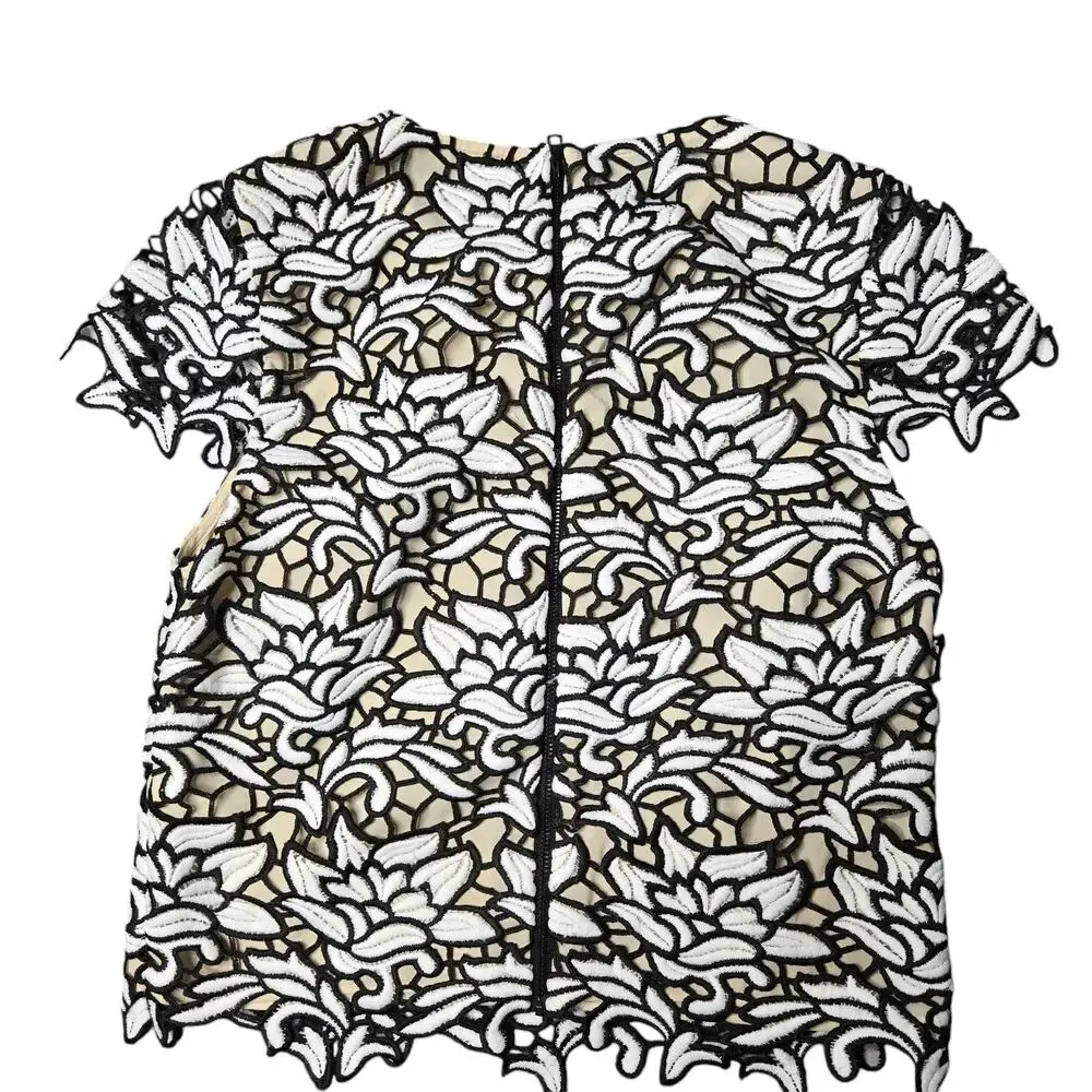 Alice + Olivia Embroidered Black & White Short Sleeve Top - Image 3
