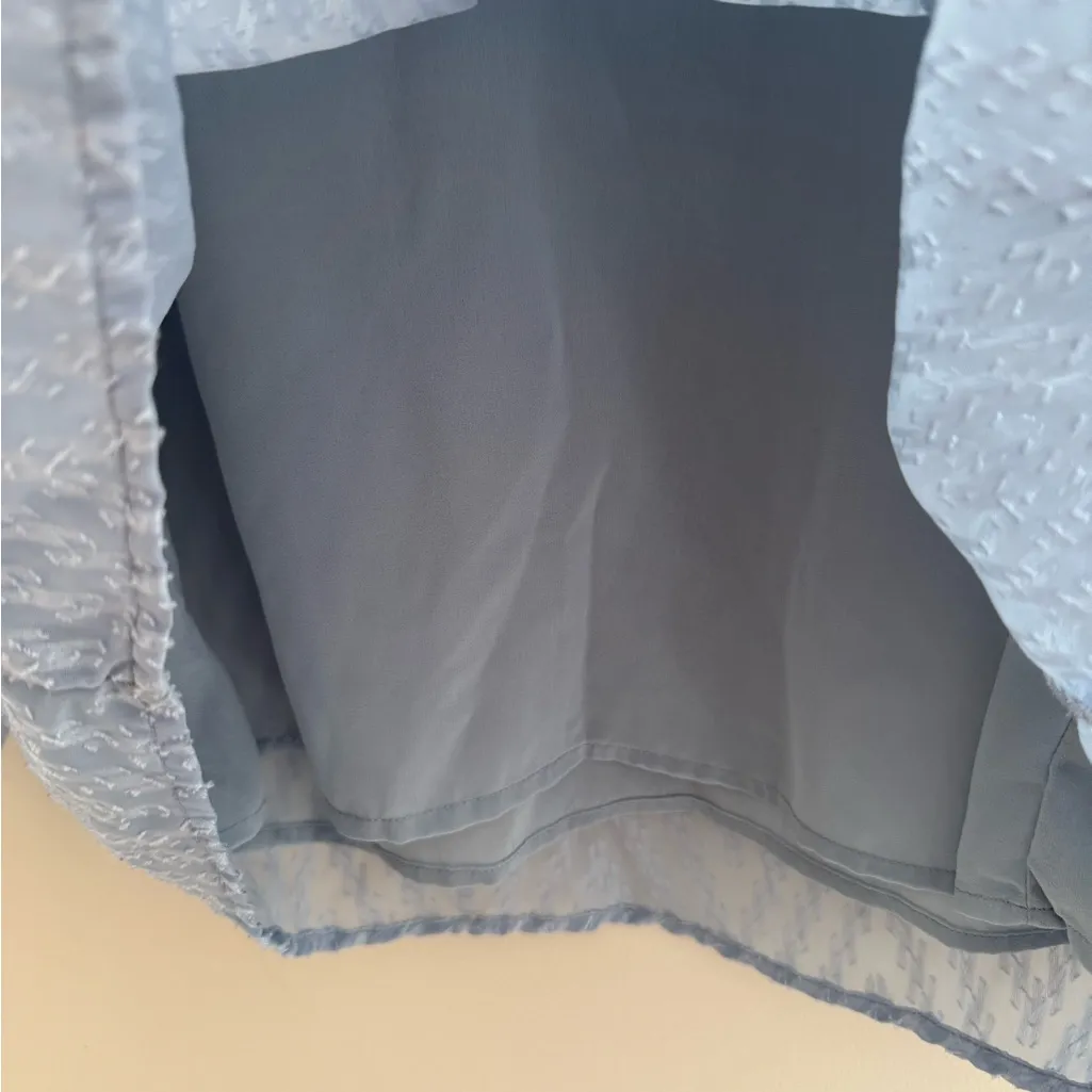 Entro Women’s Chevron Textured Blouse Size Large Blue V Neck Boutique - Image 4