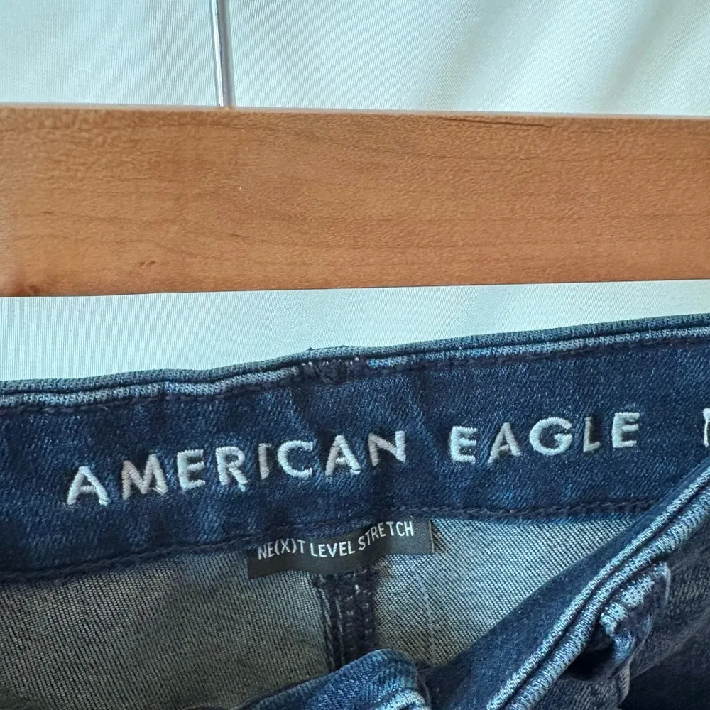 American Eagle Jeans Next Level Stretch High Rise Distressed Dark Wash Denim 8Rg - Image 5