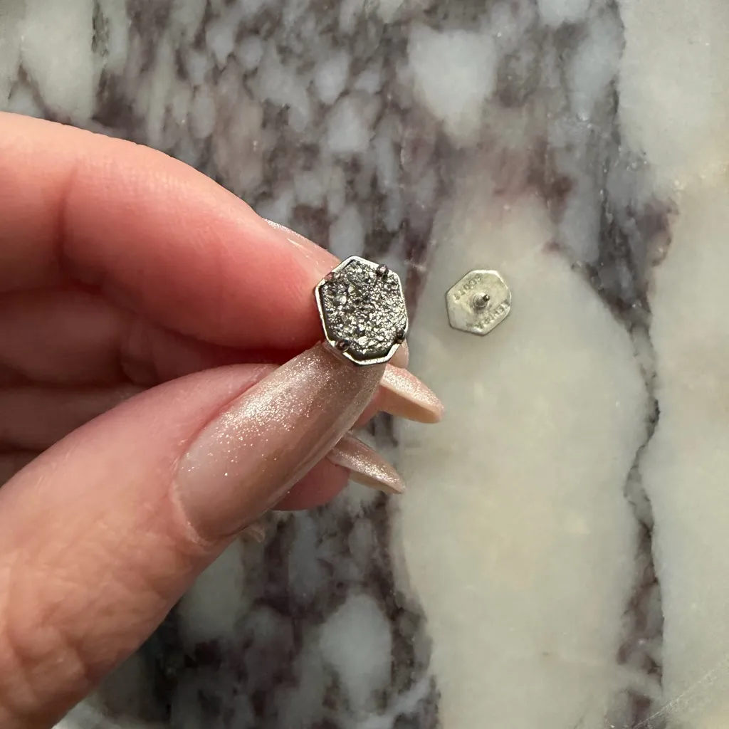 Kendra Scott Grayson Silver Stud Earrings in Platinum Drusy - Image 4