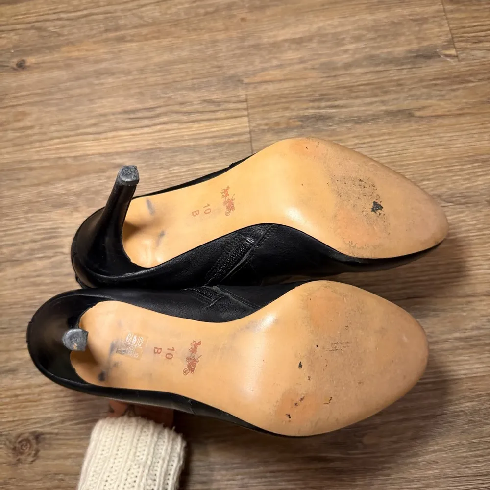 Coach Salene Cow Safari Black Leather Zip Up
Ankle Booties Size 10 Almond Toe - Image 9