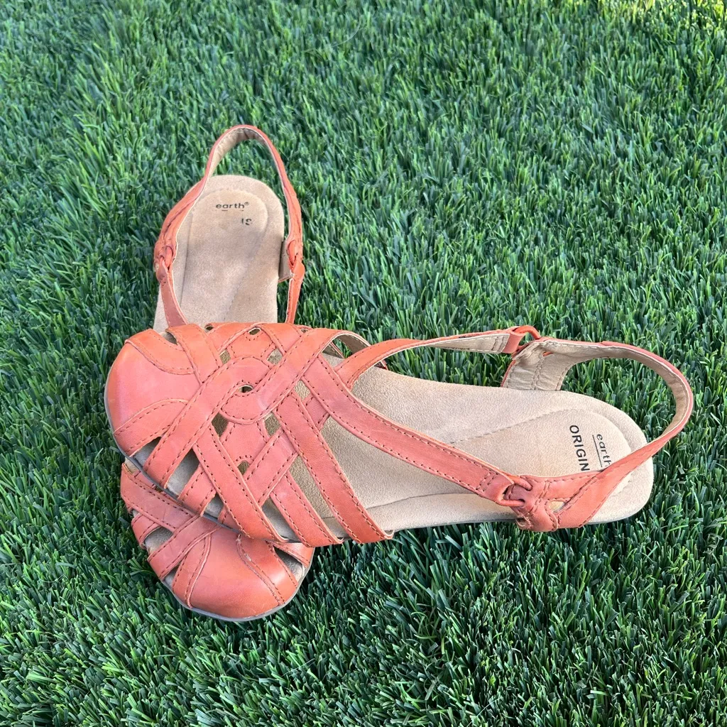 New no‎ tag Earth Origins Orange Huarache Sandals never used - Image 4