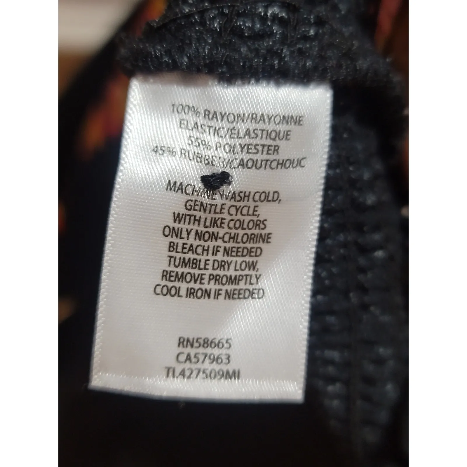 Leith Floral Blouse Women’s Size S Black 100% Rayon Smocked Waist Long Sleeve - Image 9