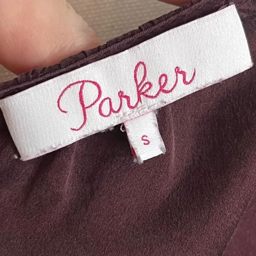 Parker • Mauve Purple 100% Silk Ruffle Trim Dress - Image 6