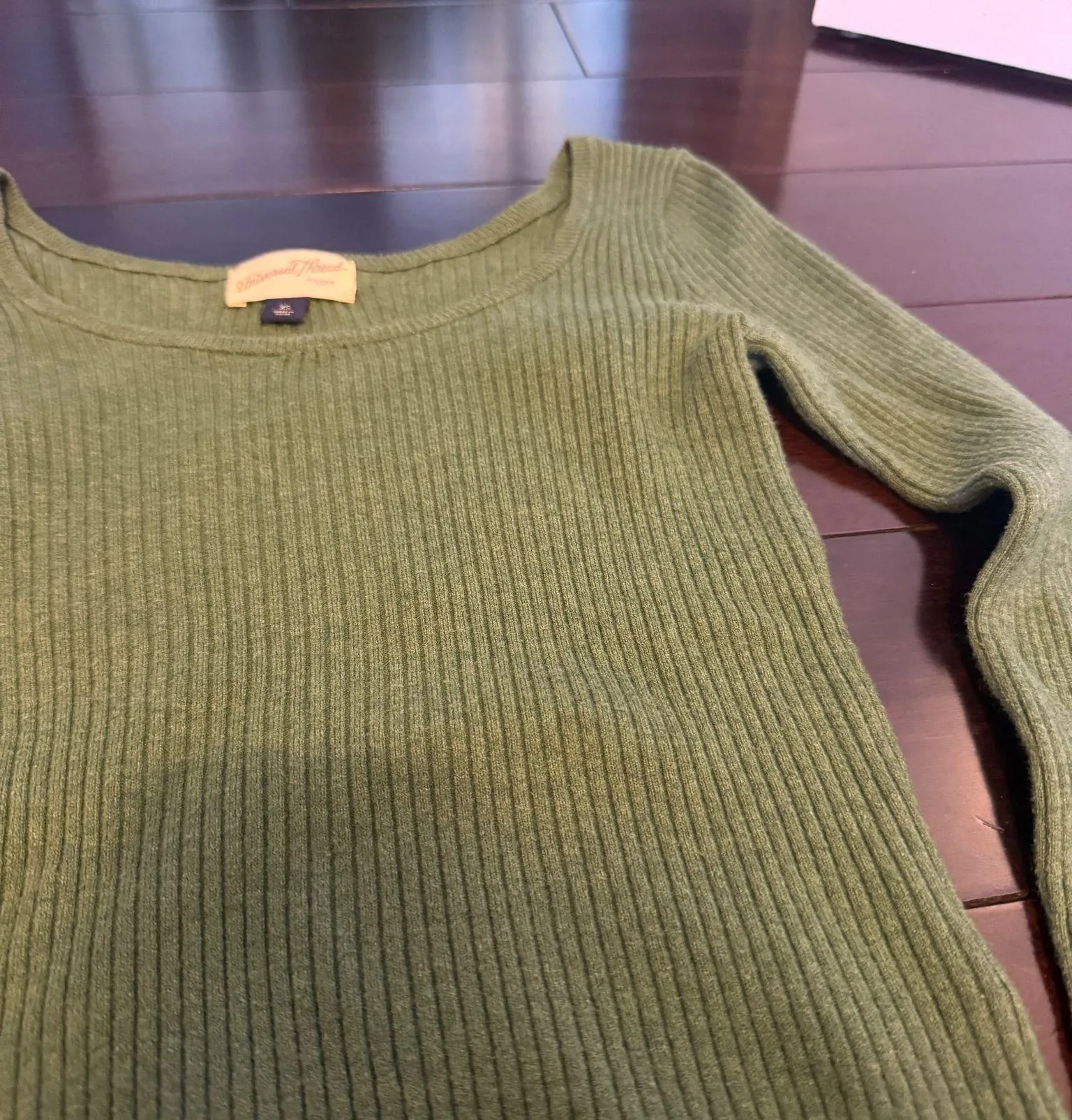 Universal Thread Green Long Sleeve - Image 2