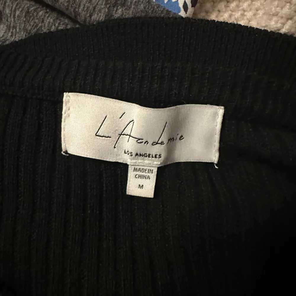 L’Academie No Limits Sweater Size M - Image 4
