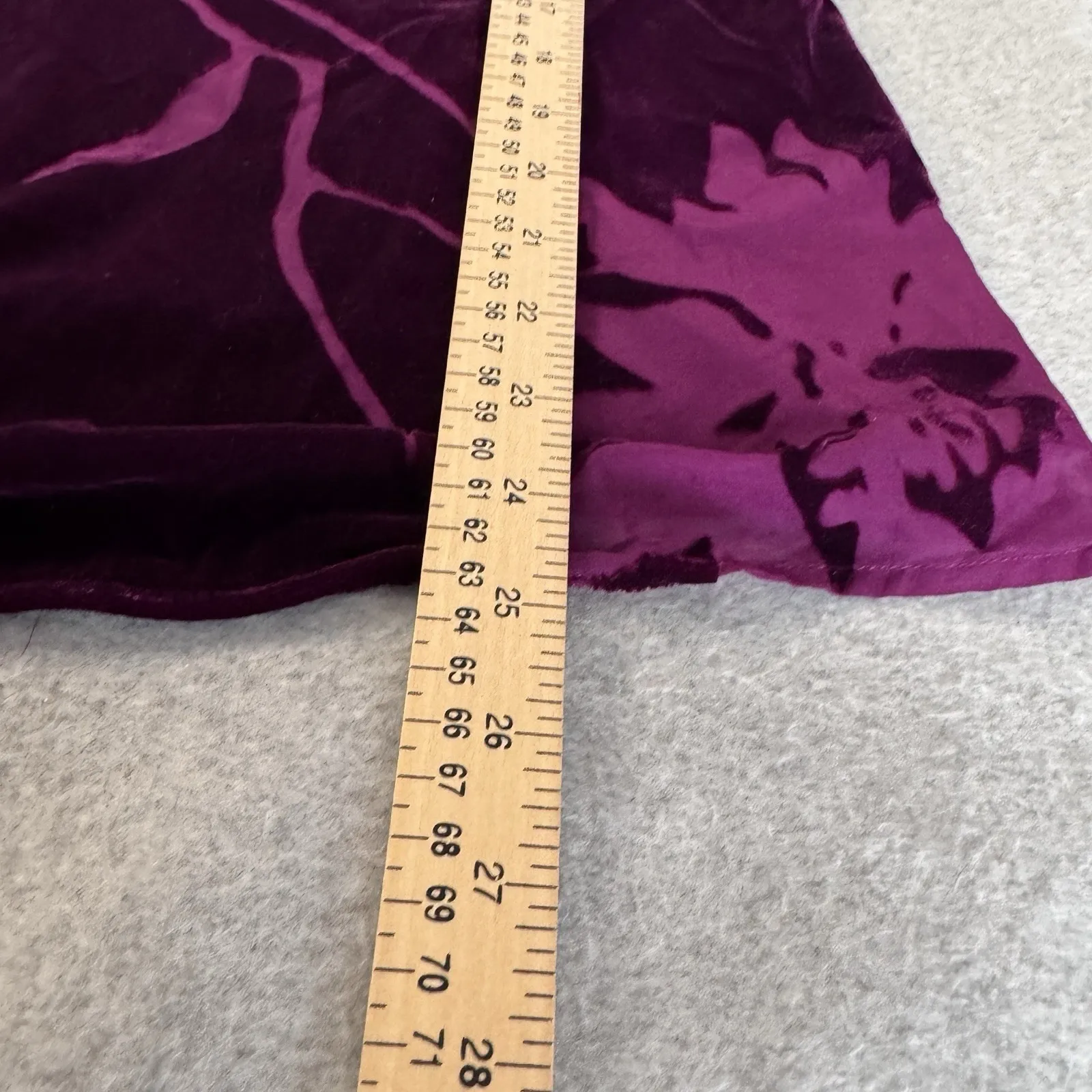 H by Halston Velvet Cold Shoulder Top Womens 6 Purple Floral Whimsigoth Boho - Image 13