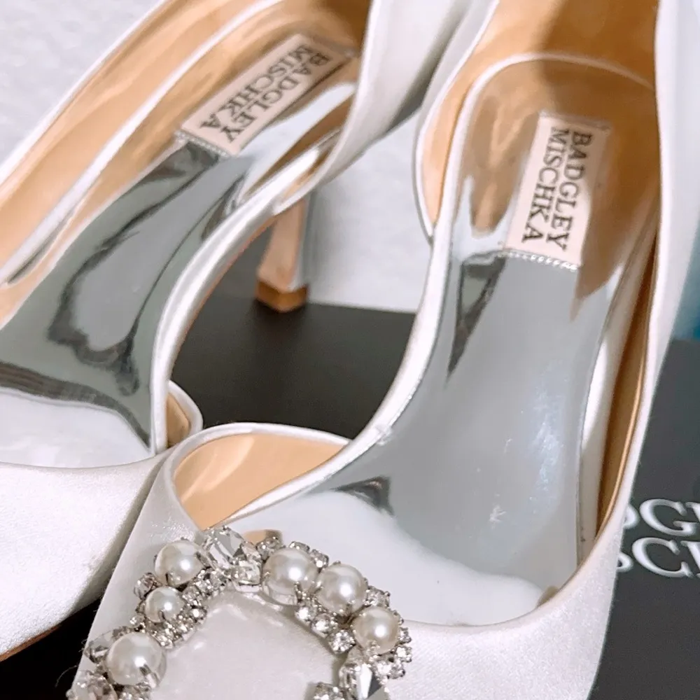 Badgley Mischka Fabia Pointed Toe Slip On d'Orsay Pumps - Image 16