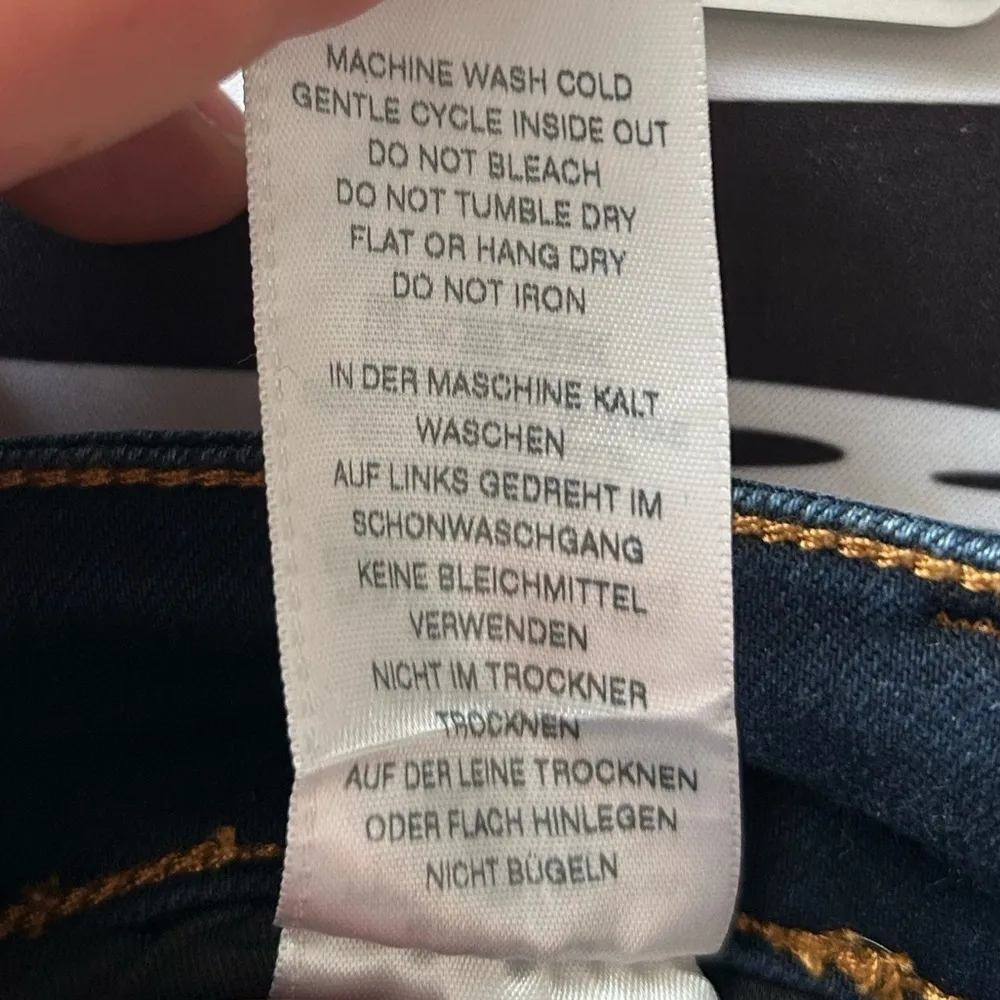 True Religion | Jennie Curve - Midrise skinny | PERFECT condition | Size 25” - Image 6