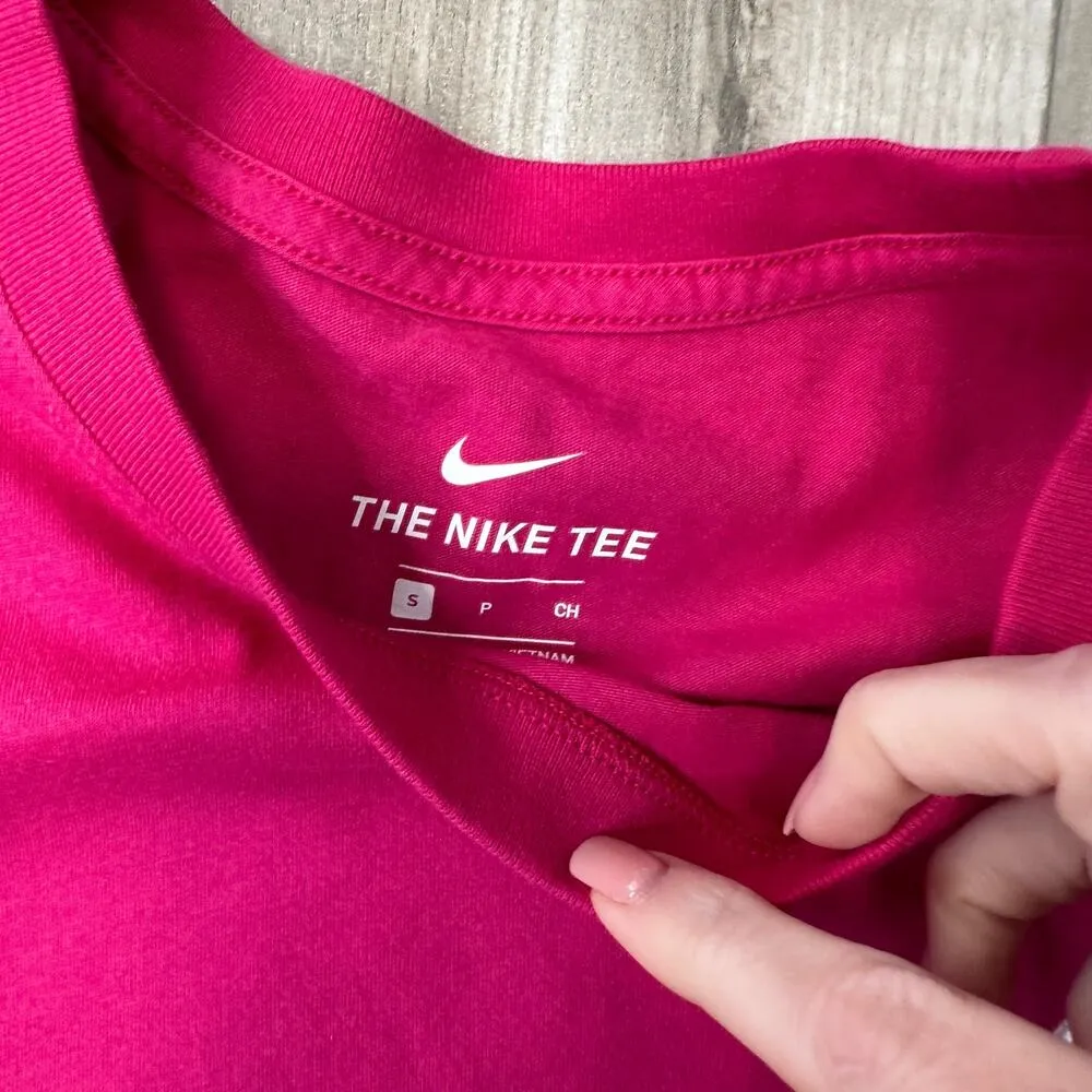 Nike Swoosh The Nike Tee Hot Pink Short Sleeve Crew Neck T-Shirt Small - Image 4