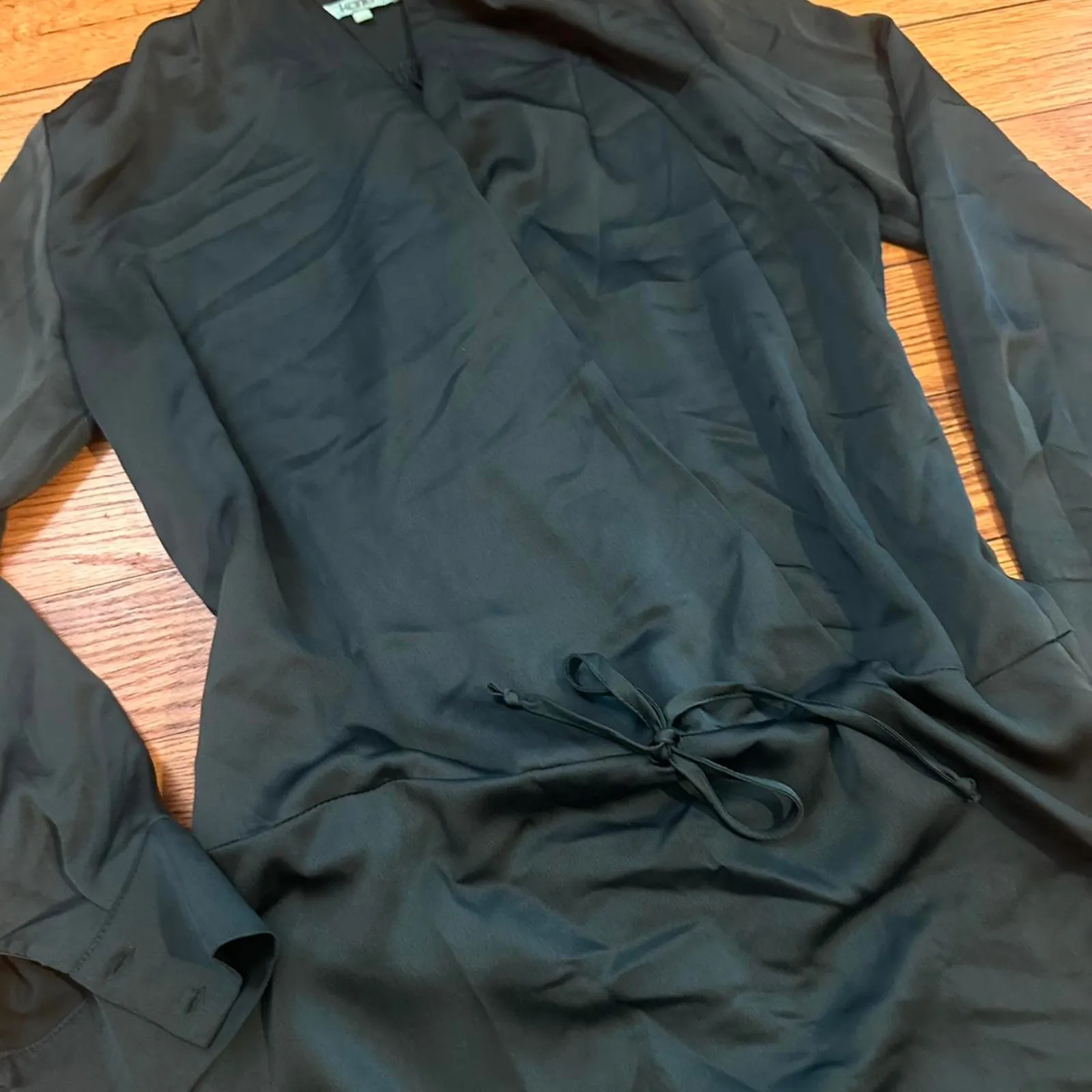 Emerald green satin deep x Size L - Image 4