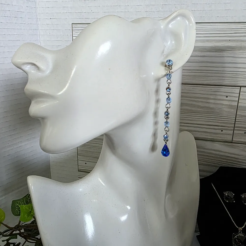Vintage Art Deco Vibes Silver and Blue Crystal Necklace and Earrings Set - Image 9