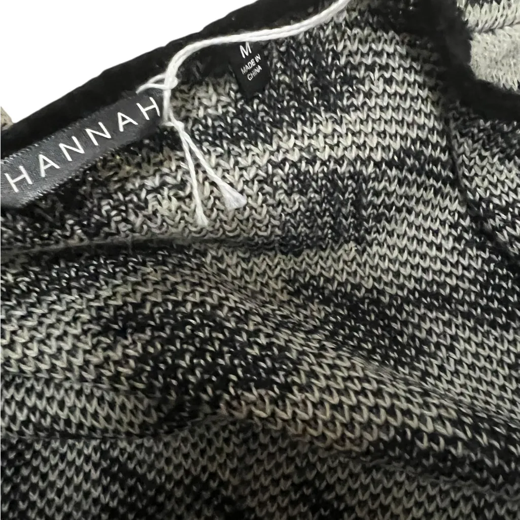 Hannah Black and White Houndstooth Cardigan midi length Size M - Image 2