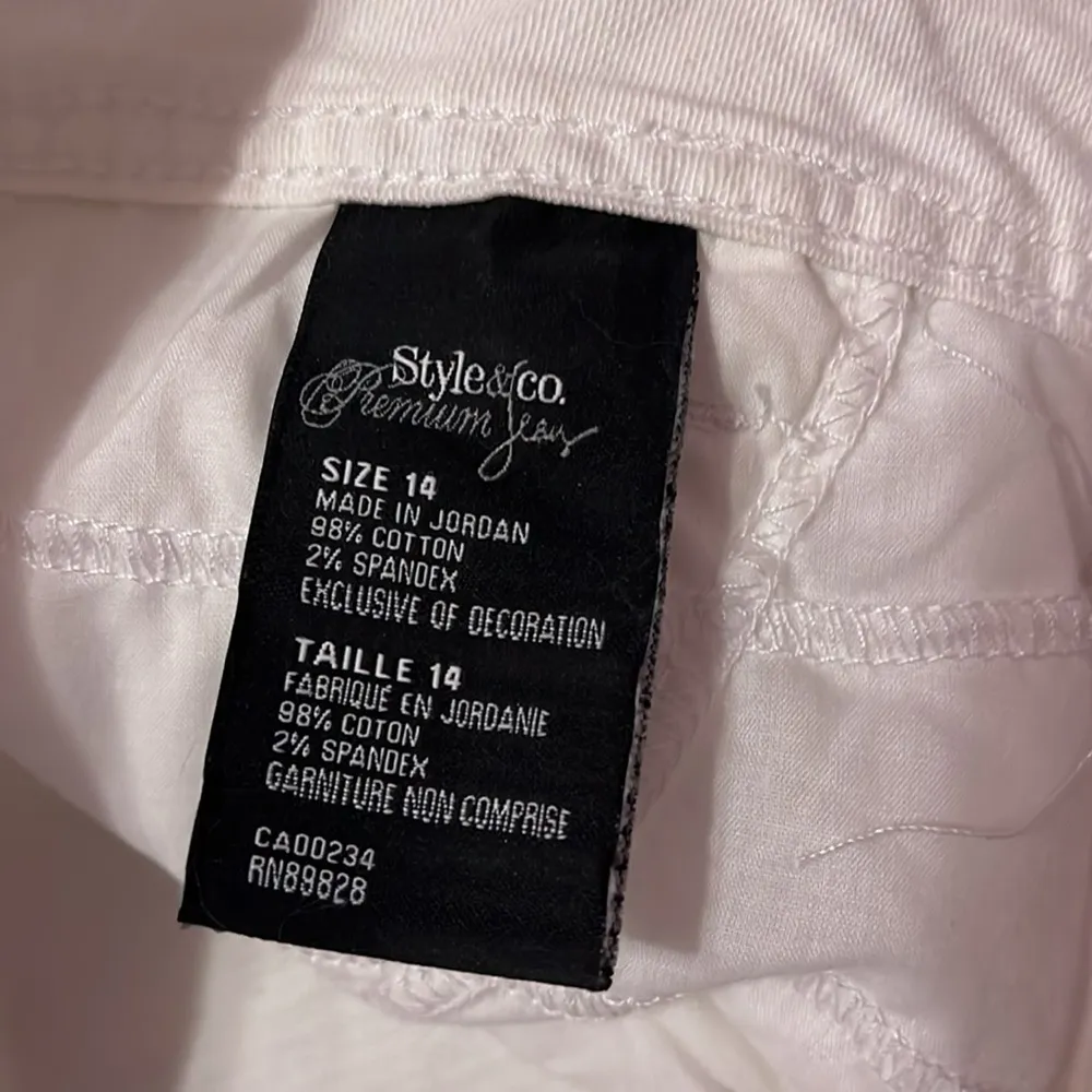 White tummy control straight leg jeans Size 14 - Image 8