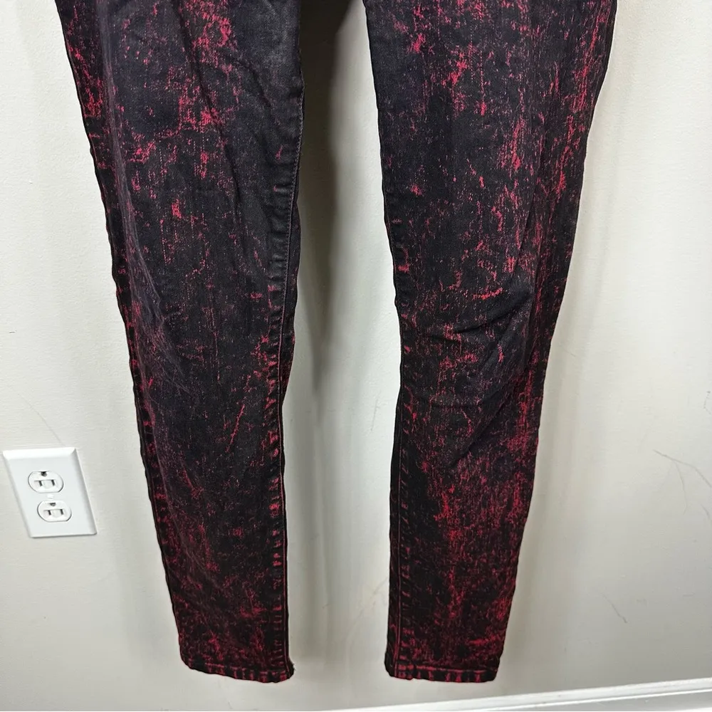Divine Rights of Denim Pink & Black Acid Wash Jeans in Size 29 - Image 3