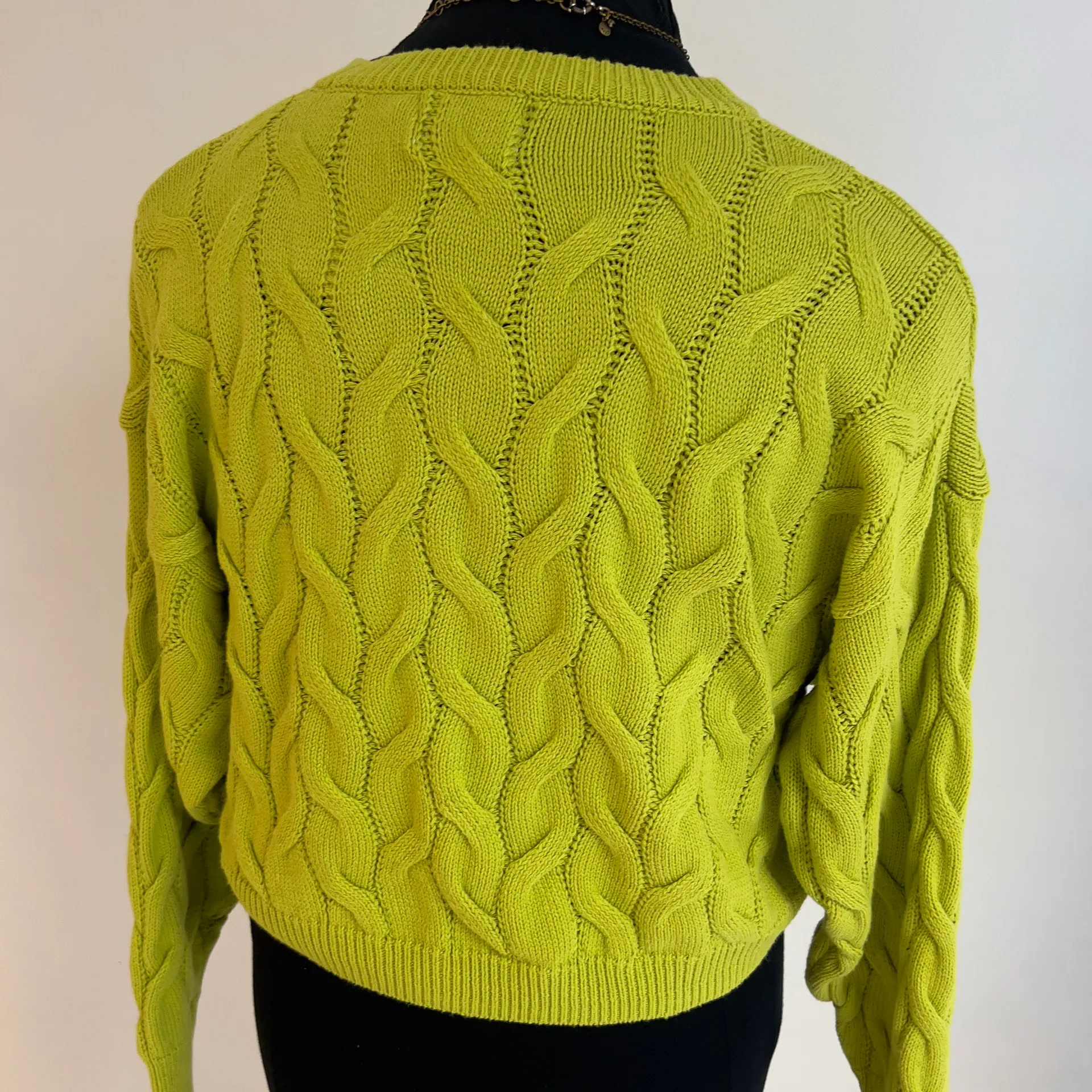 Pink Rose Cropped Cable Sweater NWT - Image 4