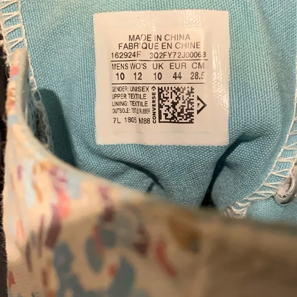 Converse Hi Top Confetti print sz Mens 10, Women’s 12 - Image 6