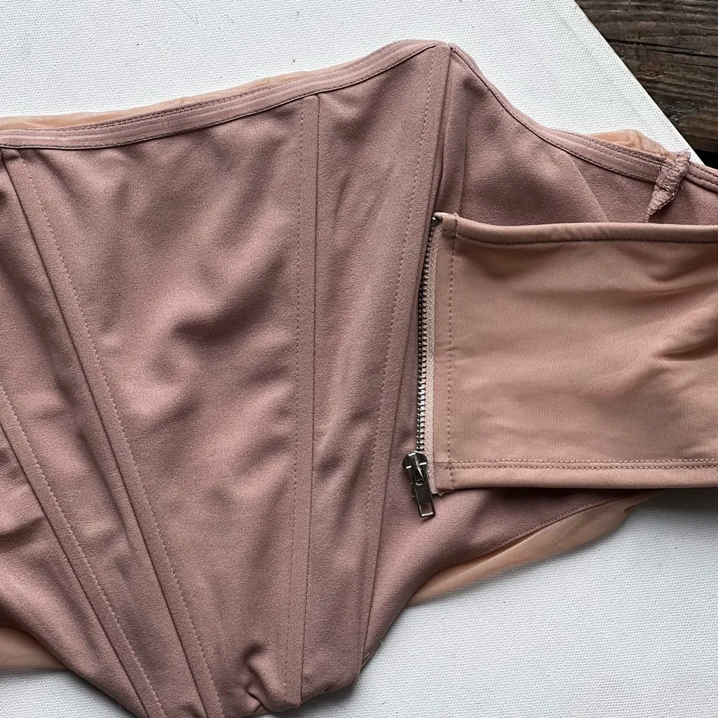 REHAB LAB Strapless Mesh Ruched Corset Top Size L - Image 5