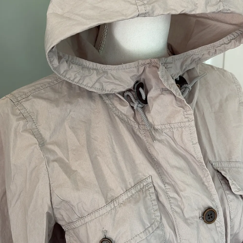 Ann Taylor Loft Beige Twill Utility Jacket hooded drawstring cotton size small - Image 2