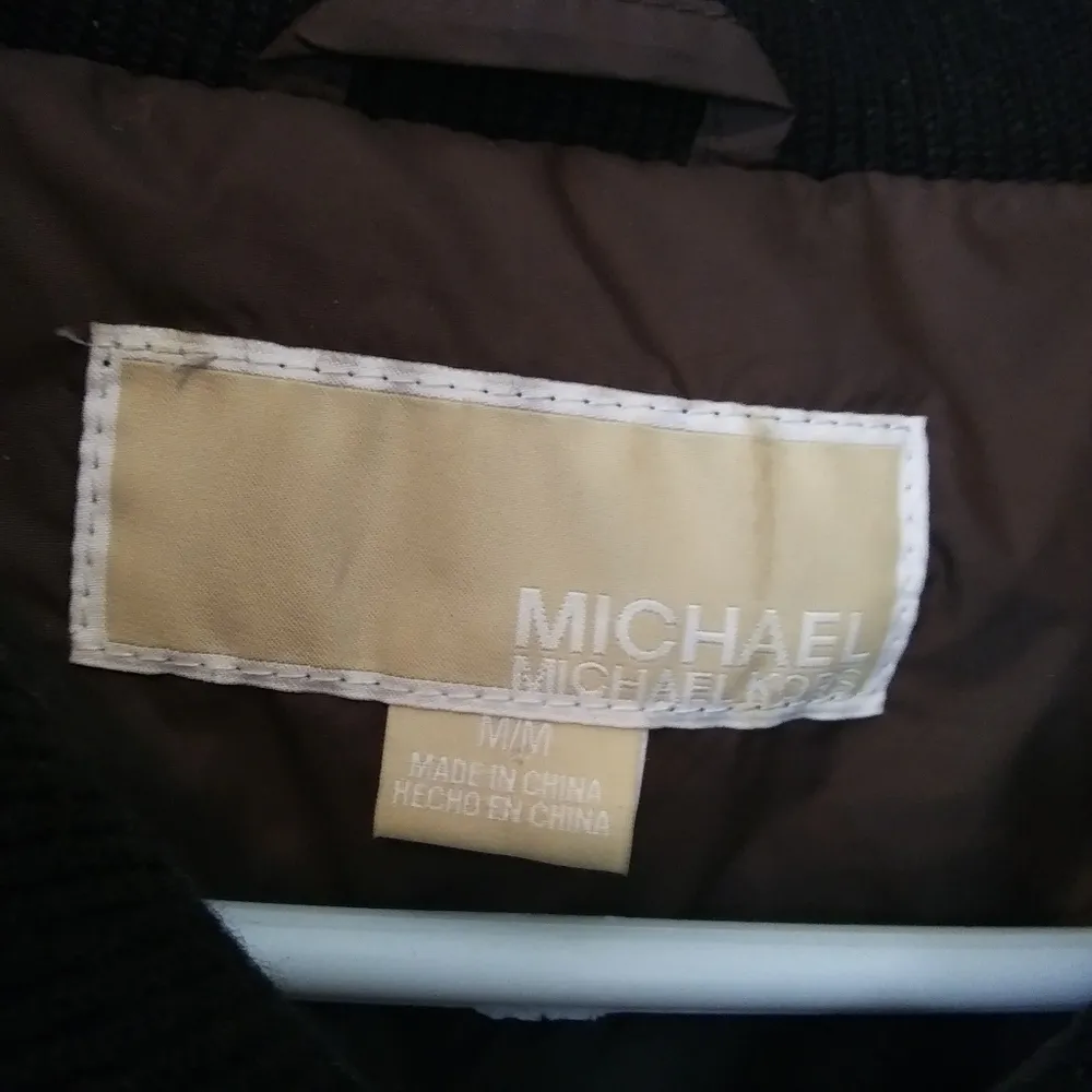 quilted puffer long coat full zipper women’s Size Medium - Image 3