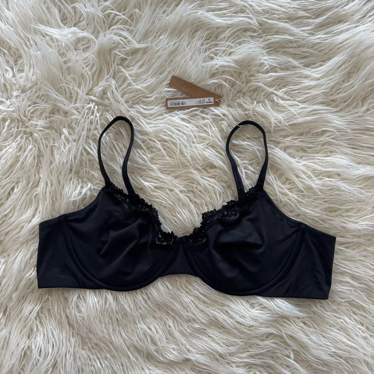 Skims Fits Everybody Lace Underwire Bra Onyx Size 44B - Image 2