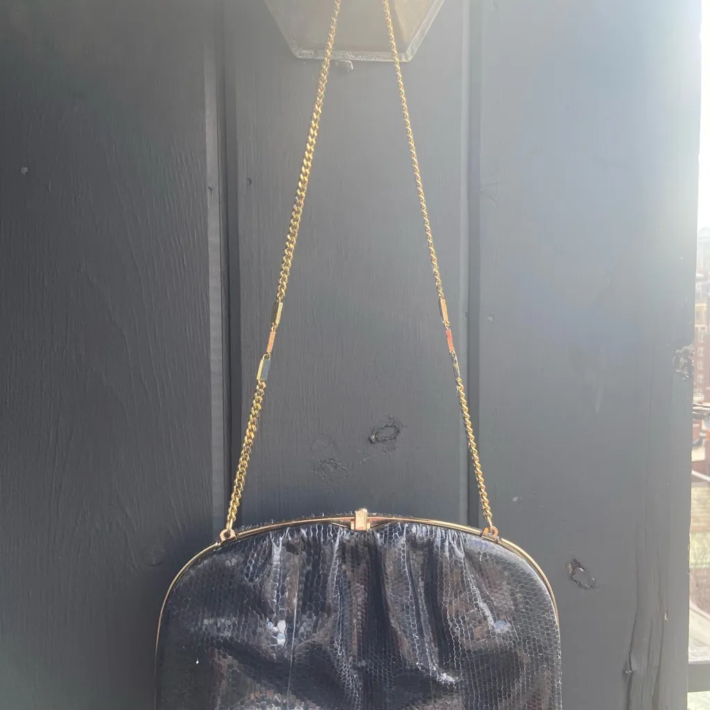 100% Leather, Vintage Purse - Image 2