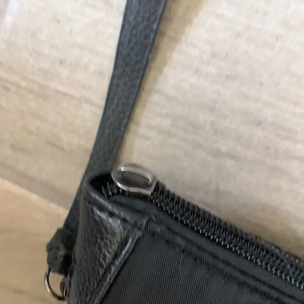 Botkier New York zipper top tote - Image 4