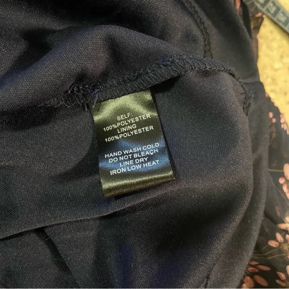 NWOT  Darling Daydream Navy Blue Floral Print Ruffled Maxi Dress - Image 4