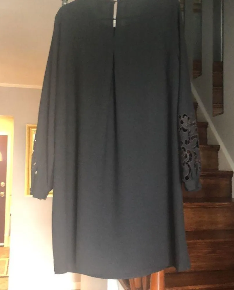 Beautiful H&M Sheath Dress with Embroidered Sleeves Sz 12 - Image 2