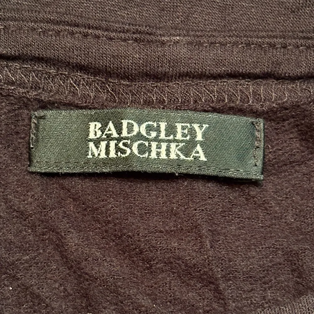 Badgley Mischka Black Relaxed Short Sleeve Tee very soft and comfy! Size M - Image 5